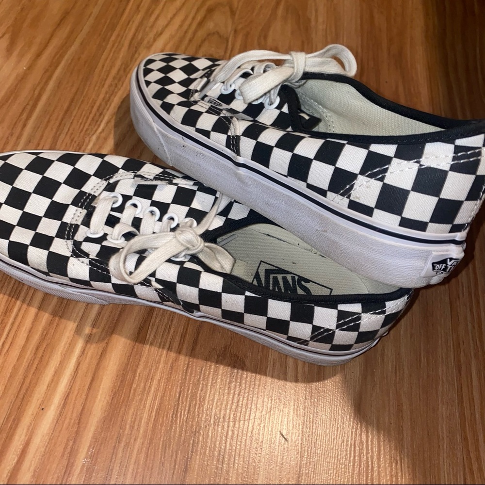 Vans - Picture 4 of 4